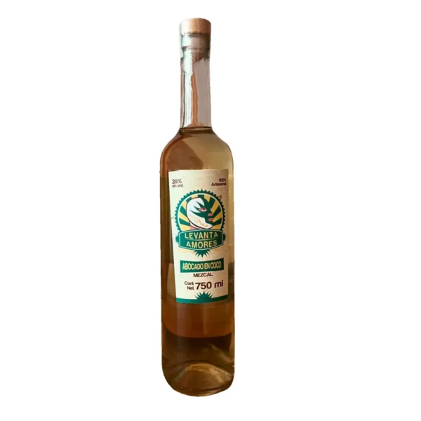 Mezcal Artesanal Abocado en Coco Levanta Amores 750 ml.